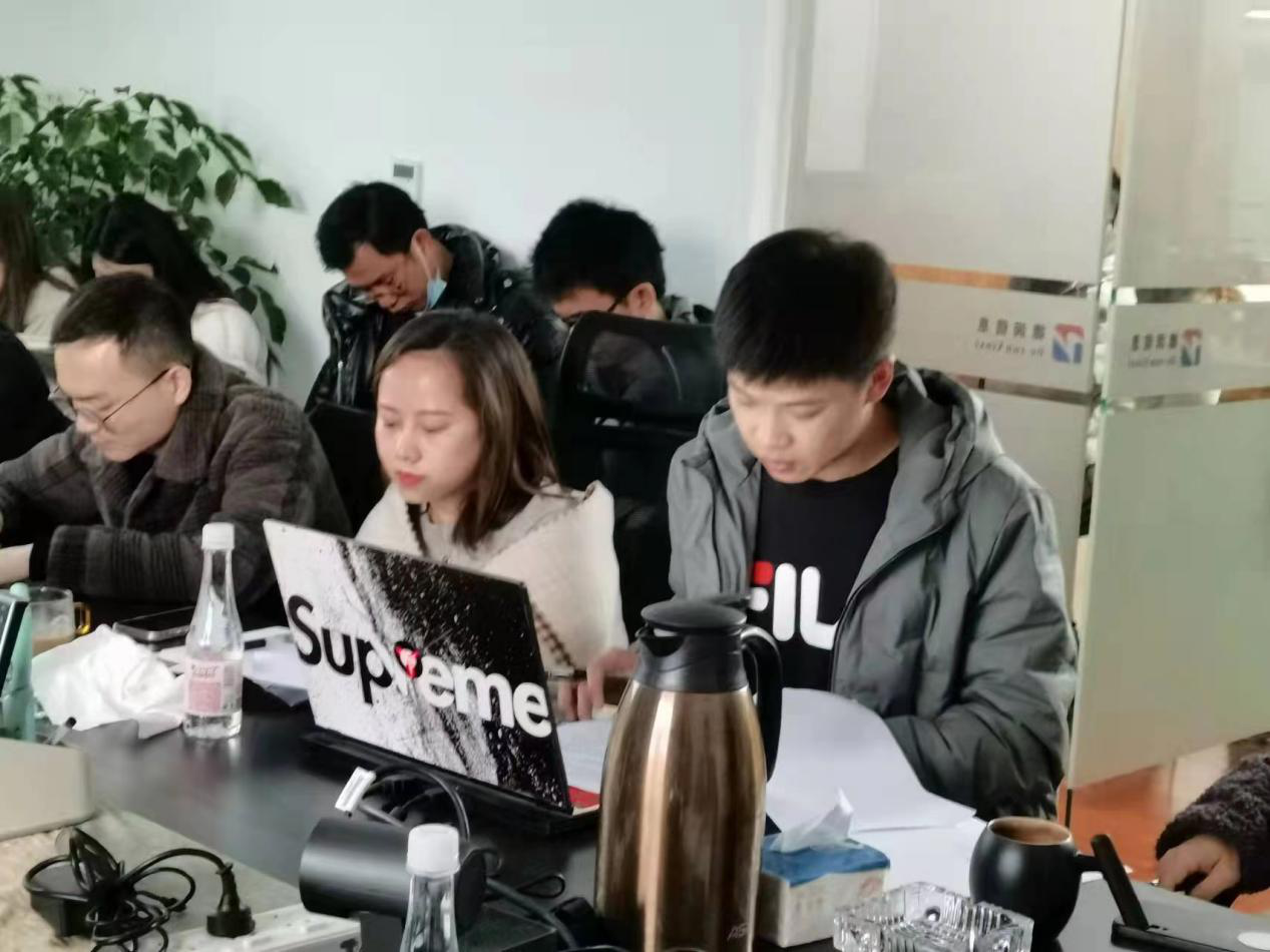 “不忘初心、逐夢(mèng)前行”四川德潤(rùn)信息工程有限公司2021年年終總結(jié)會(huì)暨2022年新春年會(huì)圓滿召開