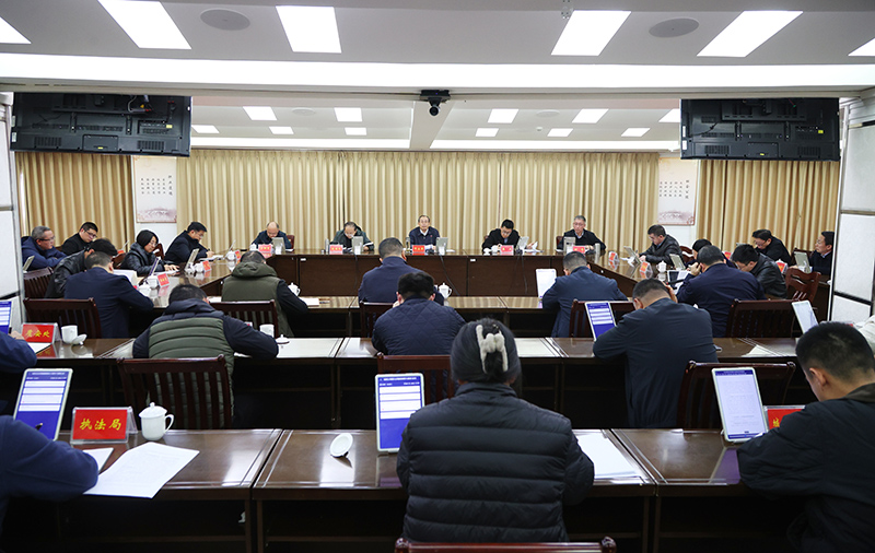 住房城鄉(xiāng)建設(shè)廳召開黨組理論學習中心組集體學習暨樹立和踐行正確政績觀學習教育讀書班學習研討